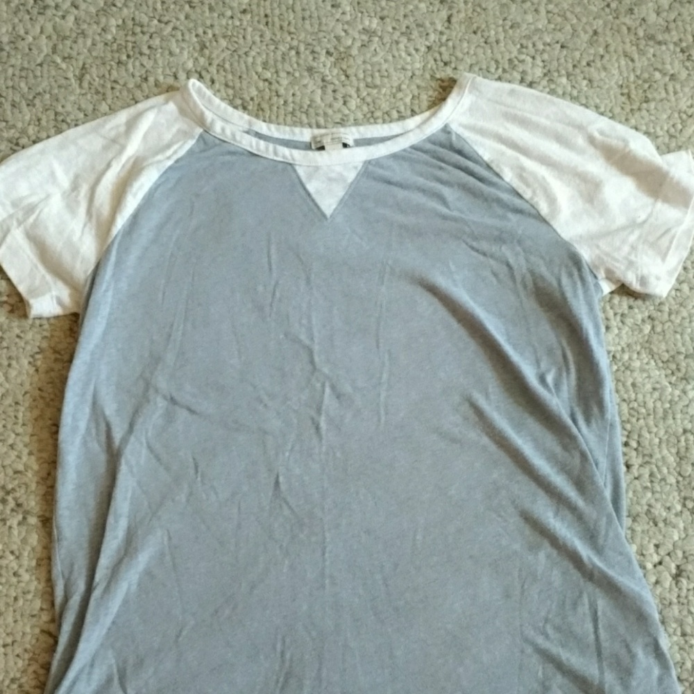 Gap t shirt